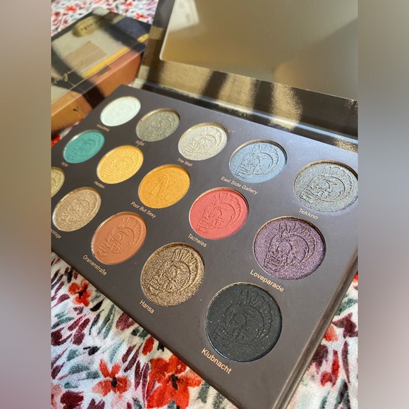 Nomad Cosmetics Eyeshadow Palette Make Up - Picture 8 of 9